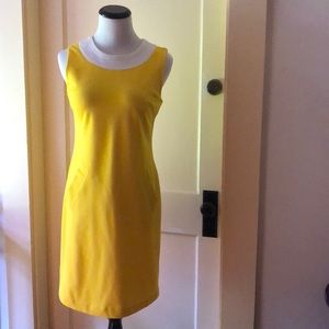 Yellow / white sleeveless dress